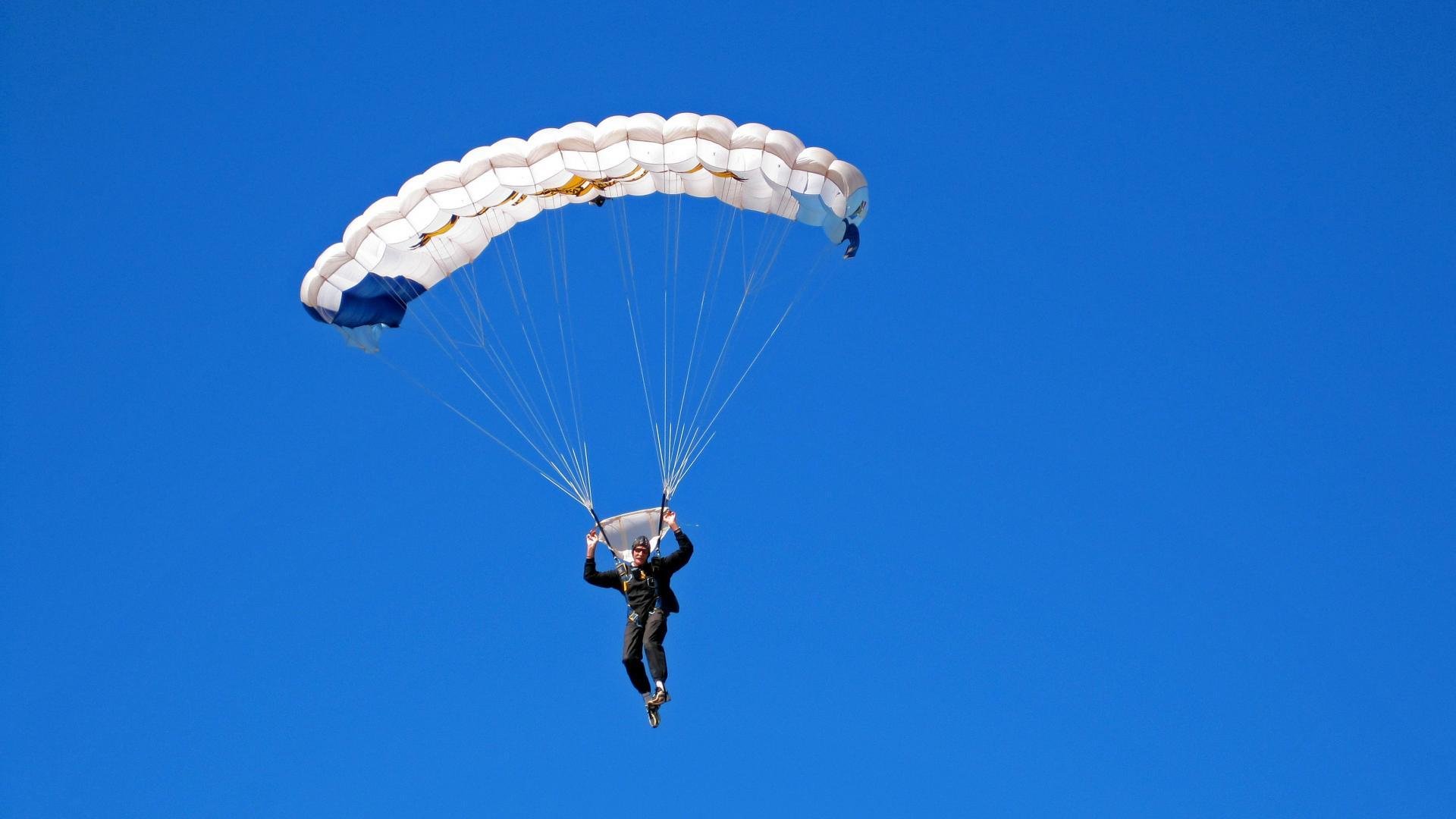 九游vip-赛艇锦标赛：水上速度与耐力的较量，赛艇比赛规则